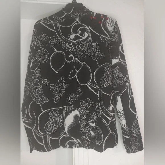 Chico's Top - Picture 2 of 6